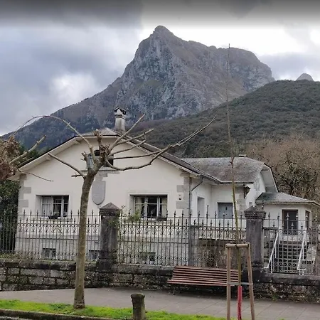 Casa Con Bosque En Cantabria Ramales de la Victoria
